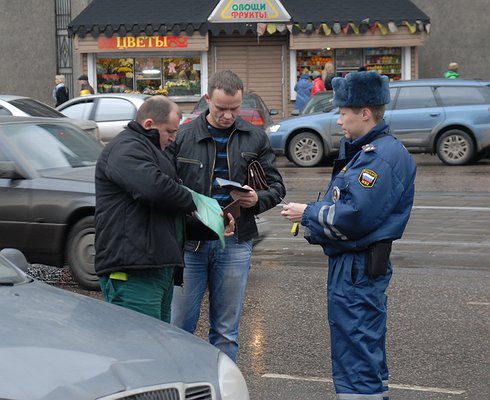 Число заключенных договоров по ОСАГО сократилось на 126 тыс. в первом квартале 2015 года
