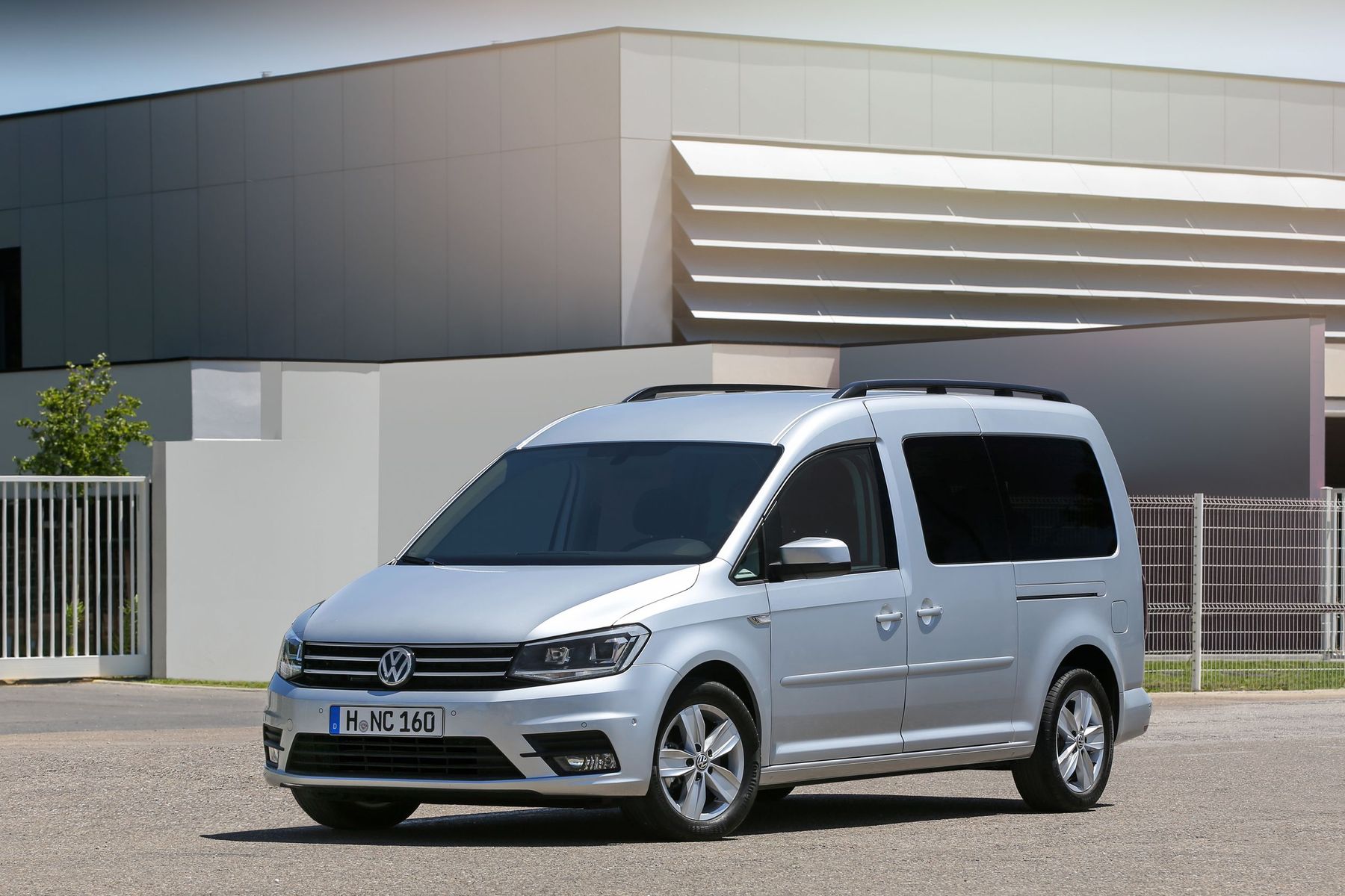 Volkswagen caddy размер багажника