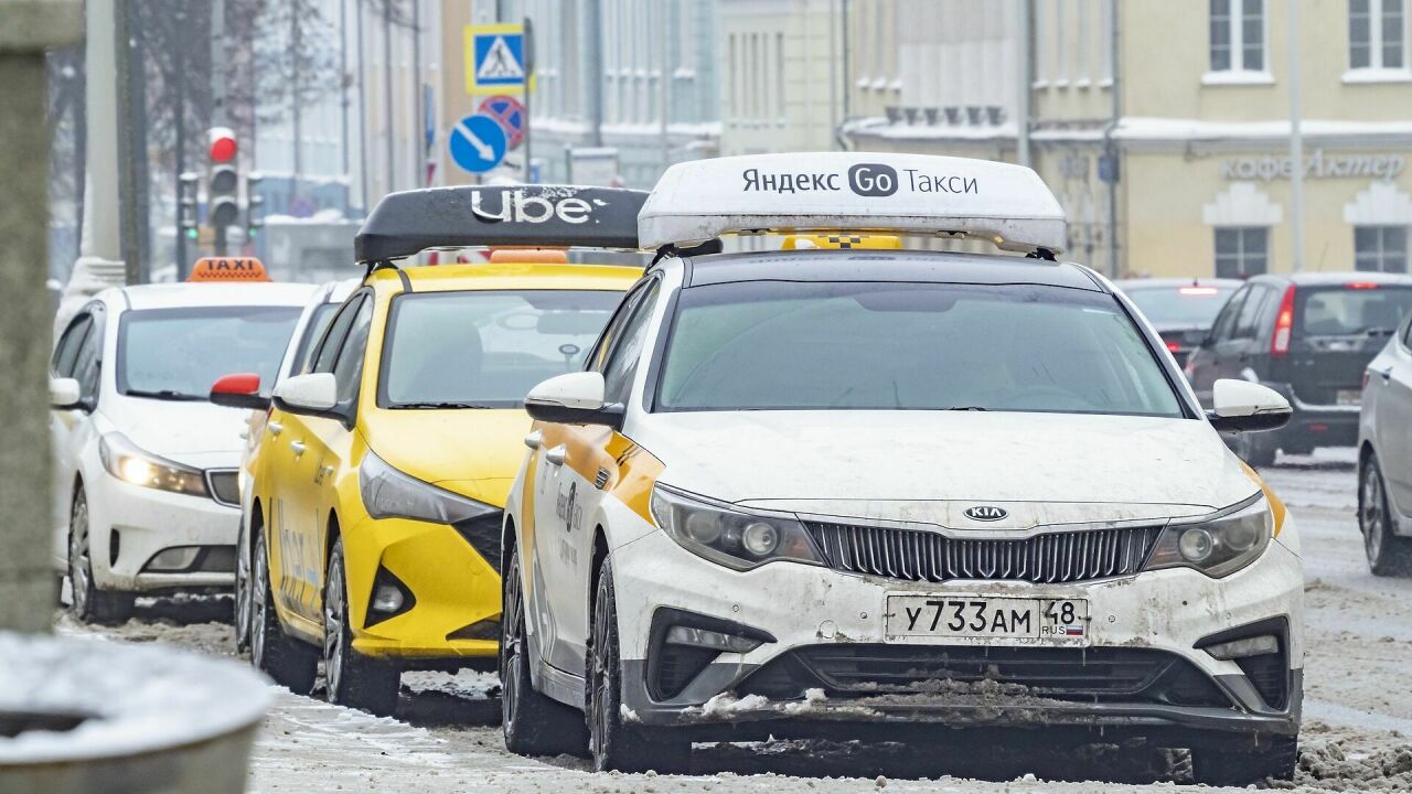 Страховка для такси оказалась дороже полисов на любой другой вид транспорта  - АвтоВзгляд