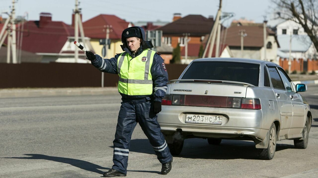 За отсутствие каких документов ГИБДД фактически перестала штрафовать  водителей - АвтоВзгляд