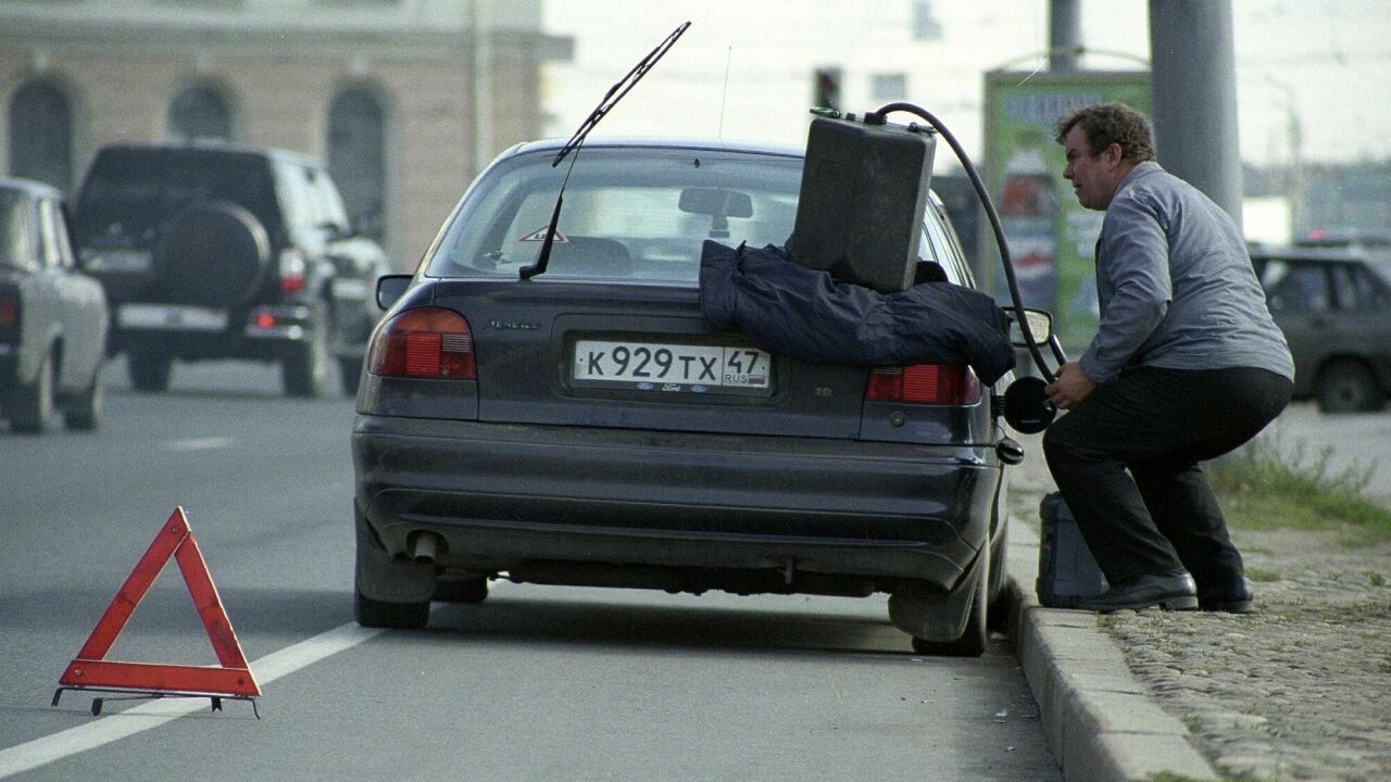 Эксперимент: заливаем в бак машины «протухший» бензин - АвтоВзгляд