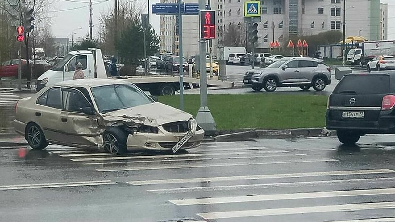 Как порядочные водители попадают в аварии, поторопившись сделать шиномонтаж  - АвтоВзгляд