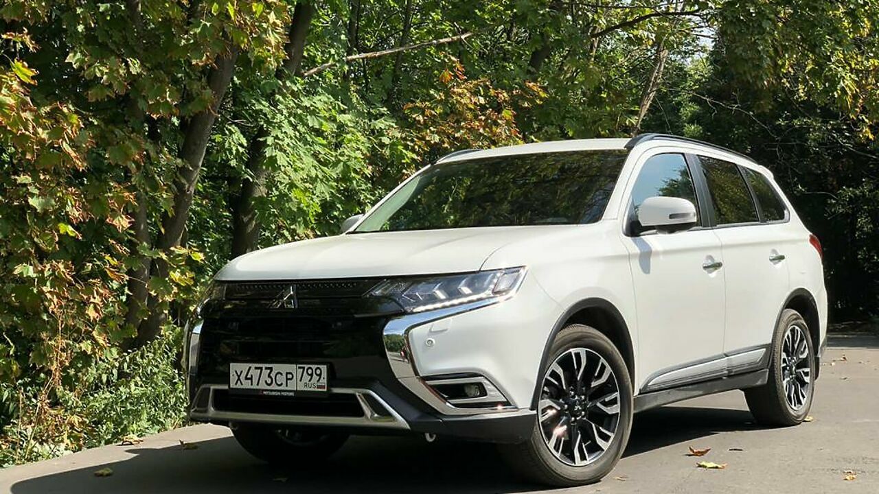 Замена масла в двигателе Mitsubishi Outlander GT