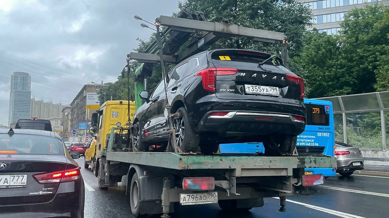 Запашок остался: чем разочаровывает китайский кроссовер Haval Jolion -  АвтоВзгляд