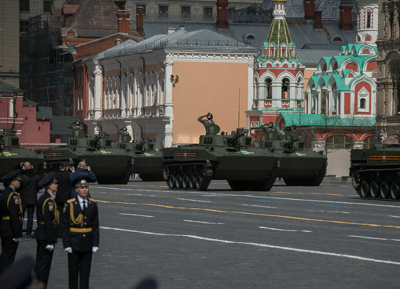 Изображение В Москве начали перекрывать улицы из-за подготовки к параду Победы