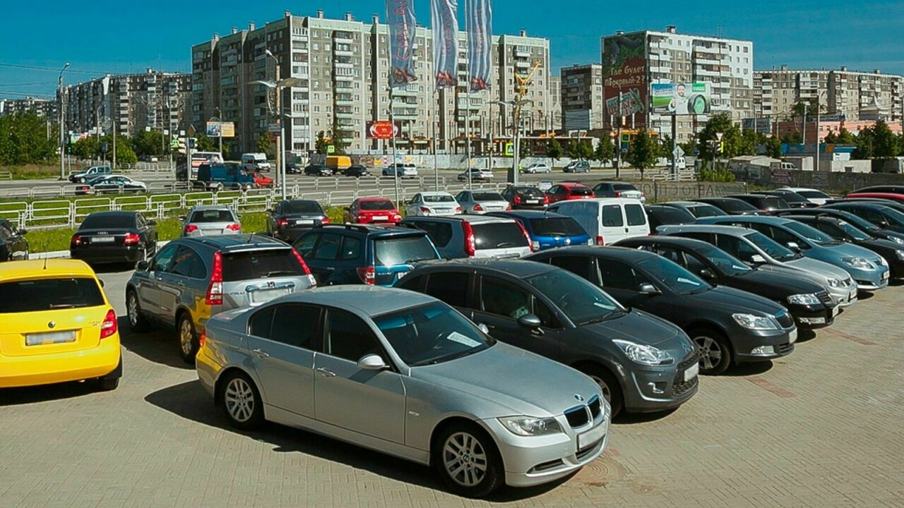 Фото подержанных автомобилей. Рынок автомобилей. Вторичный рынок автомобилей. Рынок легковых автомобилей. Авторынок Москва.