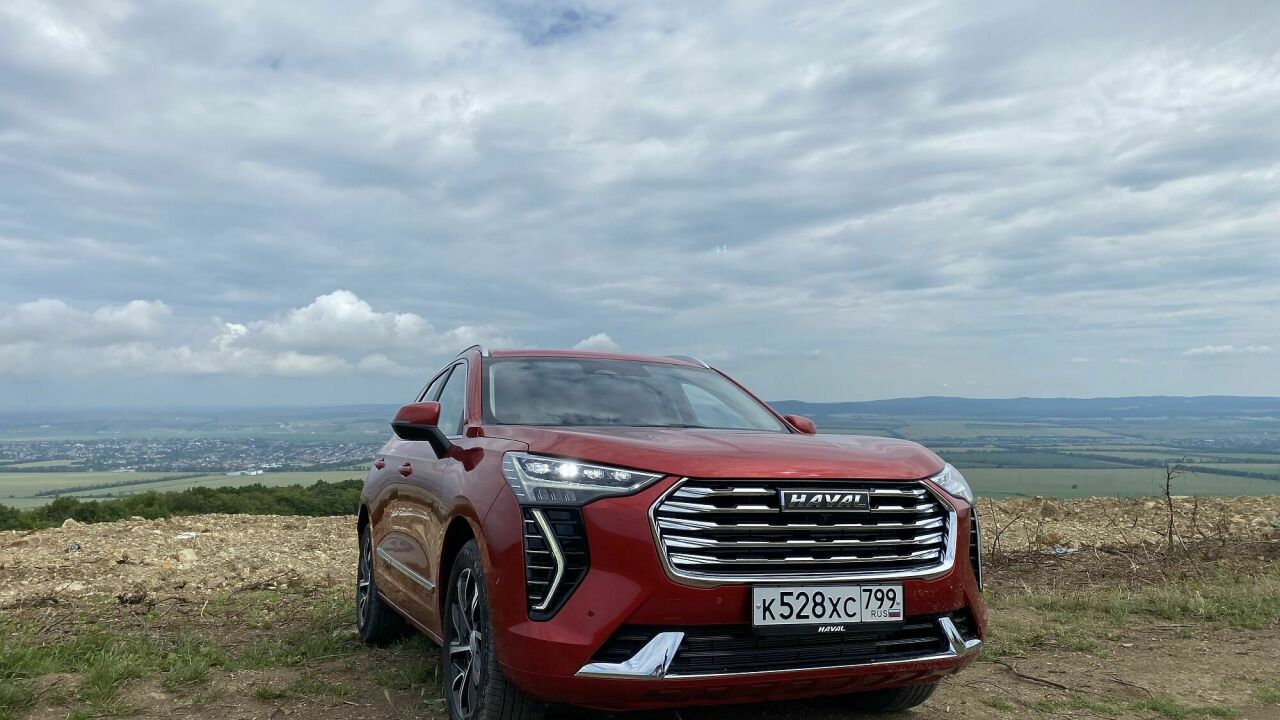 Убить» Hyundai Creta: тест-драйв амбициозного китайского кроссовера Haval  Jolion - АвтоВзгляд