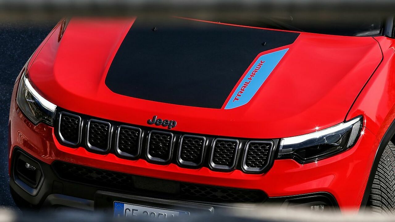 Jeep перестанет выпускать бензиновые и дизельные автомобили - АвтоВзгляд