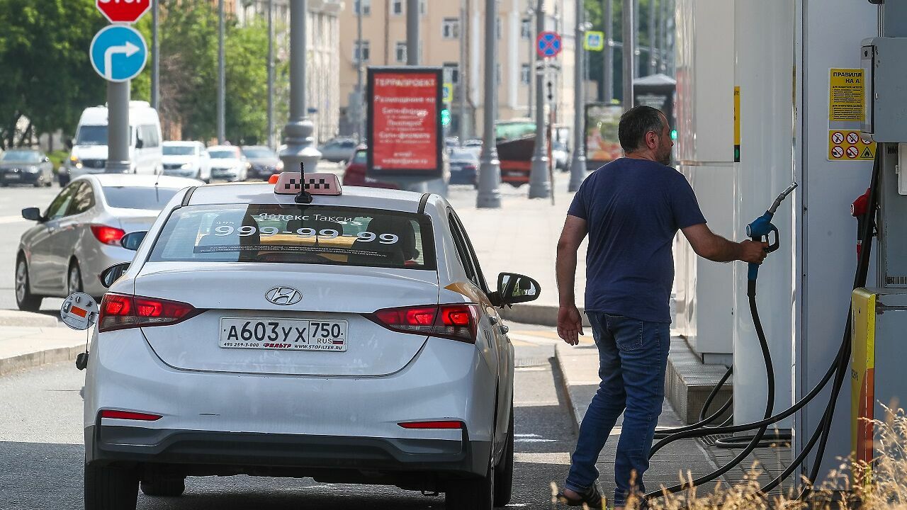 Три глупых мифа про бензин, о которых давно пора забыть - АвтоВзгляд