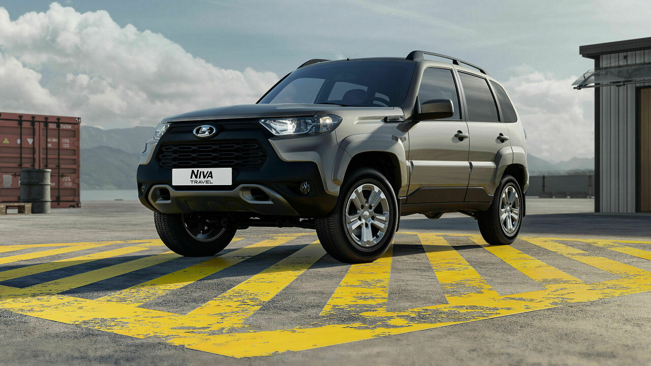 Новая LADA Niva станет похожа на Toyota RAV4: первые фото - АвтоВзгляд