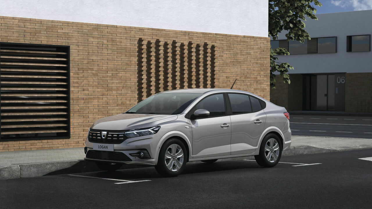 Полностью новые Renault Logan, Sandero и Sandero Stepway: секретов больше  нет - АвтоВзгляд