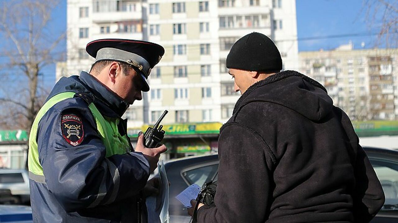 Почему опасно ездить на машине с запретом на регистрационные действия -  АвтоВзгляд