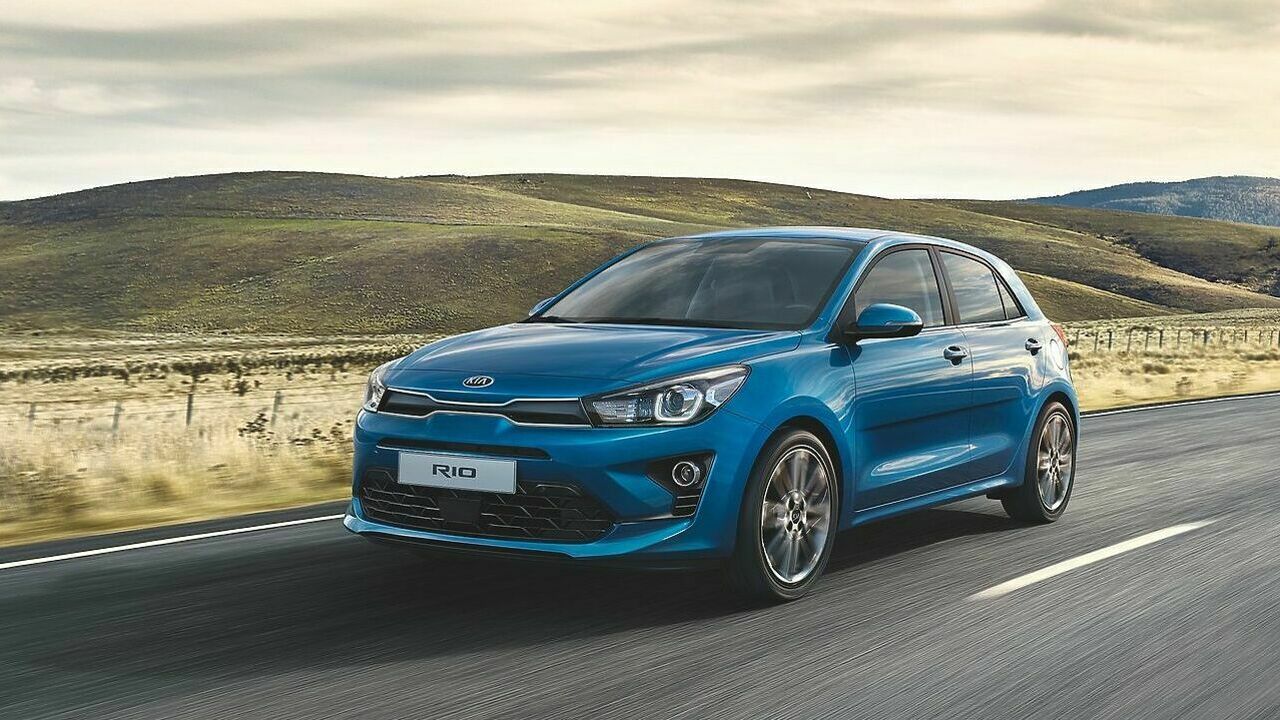 Бюджетный KIA Rio может приехать на российский рынок с премиальными опциями  - АвтоВзгляд