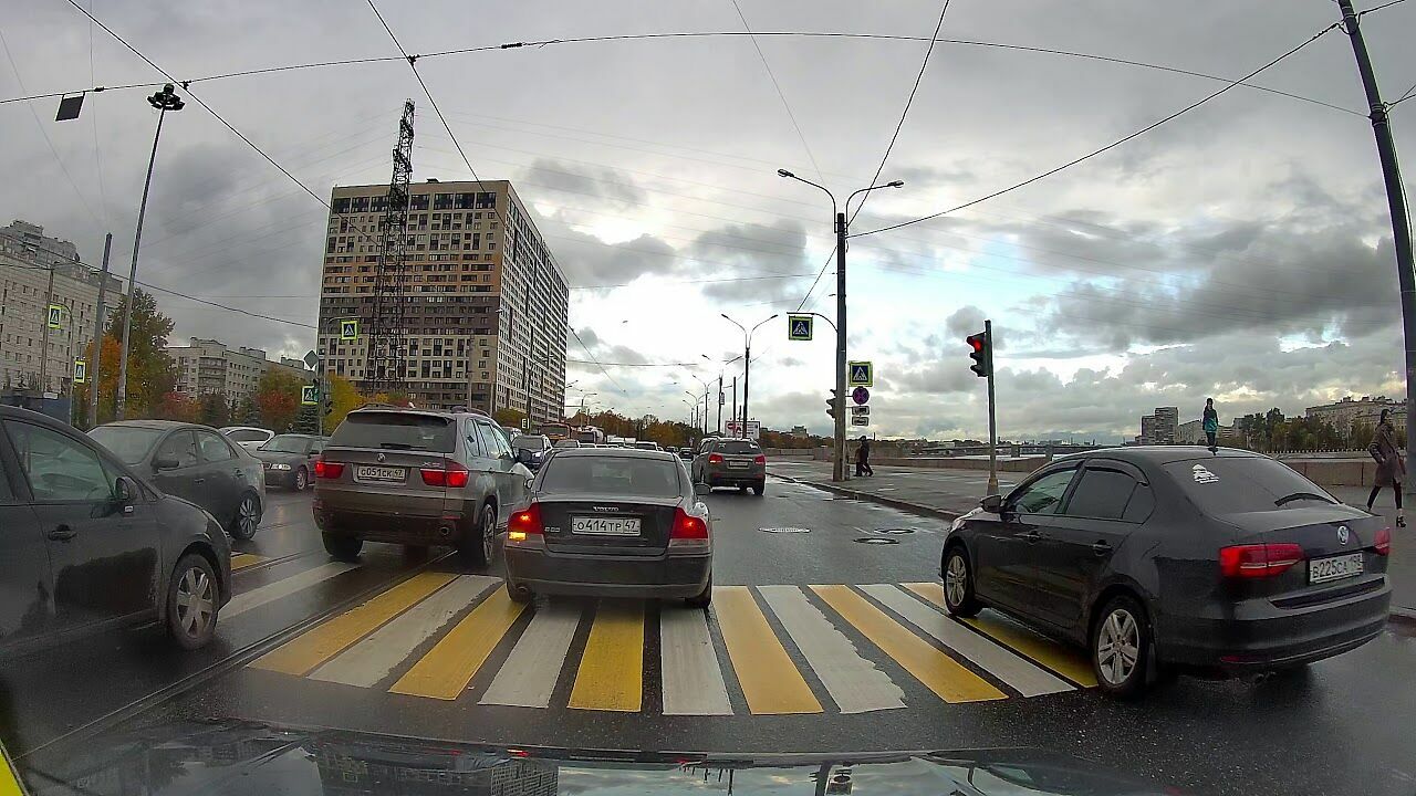 что такое помеха справа в пдд