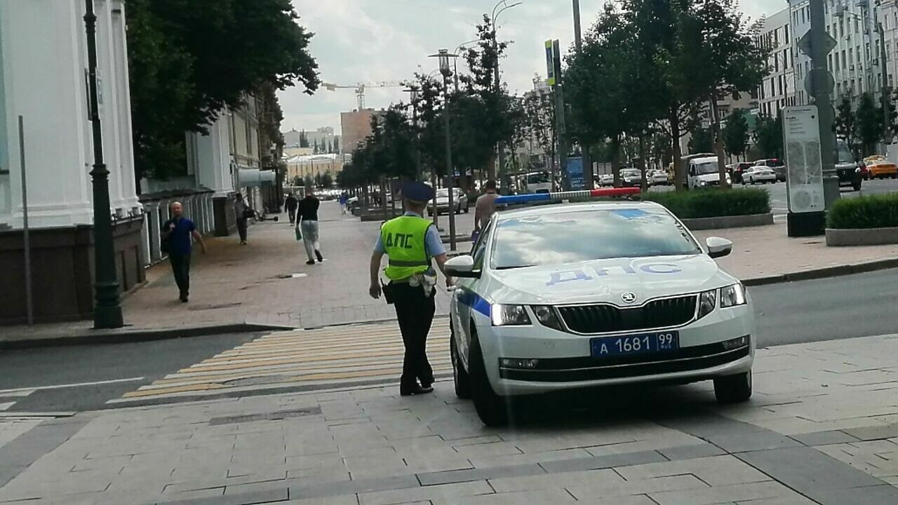 Имеет ли право водитель делать замечания сотруднику ГИБДД - АвтоВзгляд