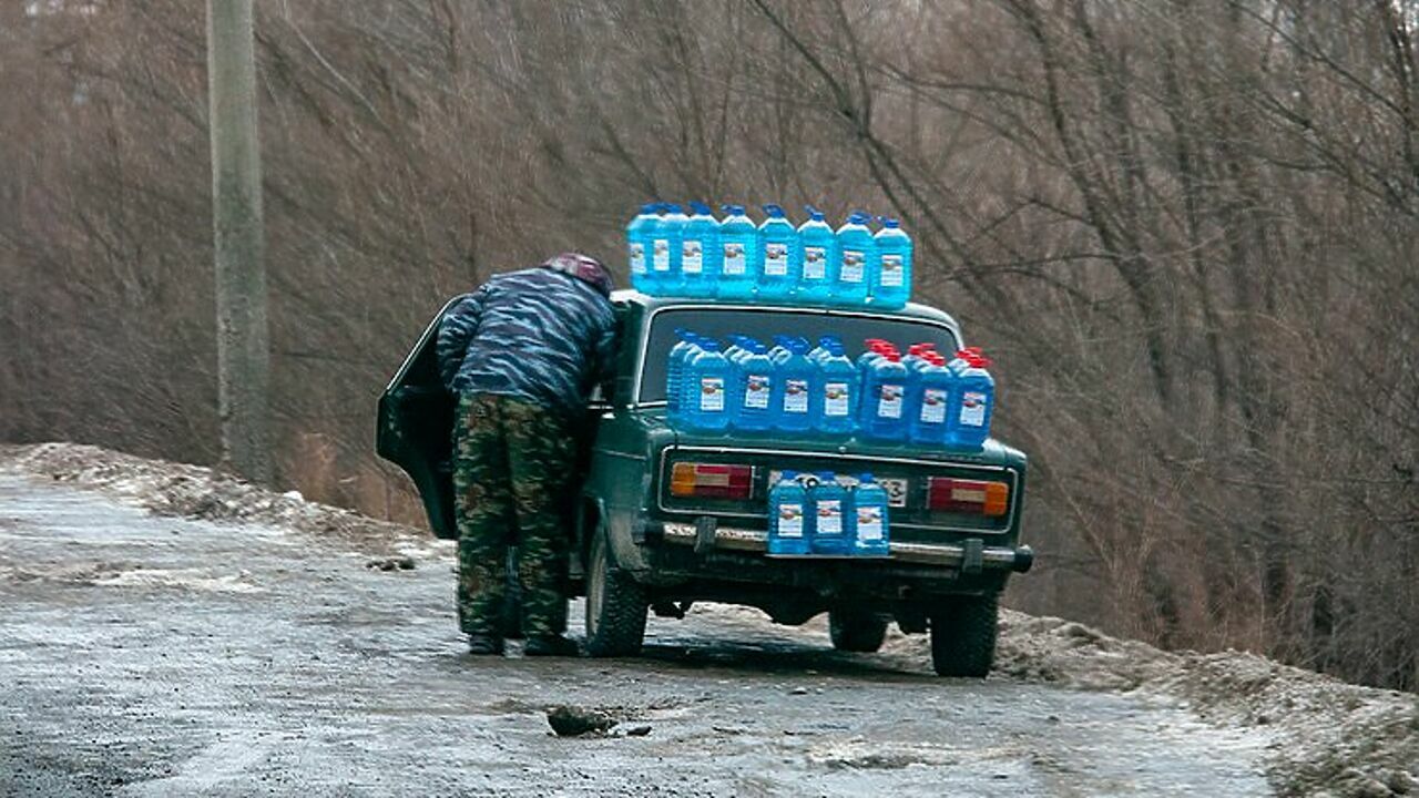 Какие жидкости ни в коем случае нельзя проливать на кузов авто - АвтоВзгляд