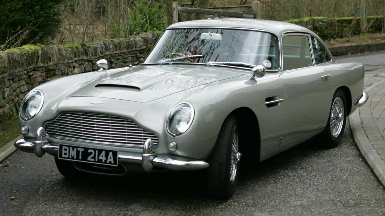 Aston Martin DB5 Джеймса Бонда выставили на торги - АвтоВзгляд