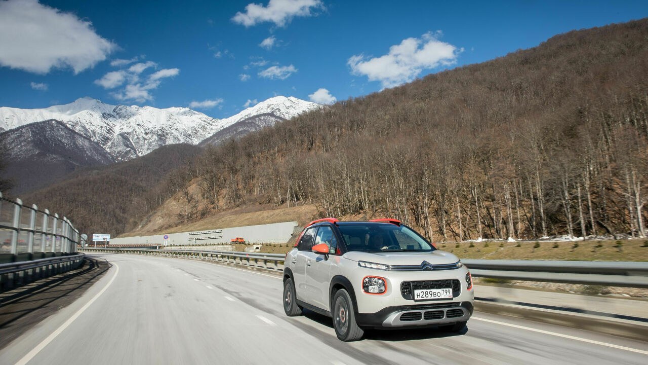 Укол зонтиком: Citroёn C3 Aircross против Nissan Juke и KIA Soul -  АвтоВзгляд