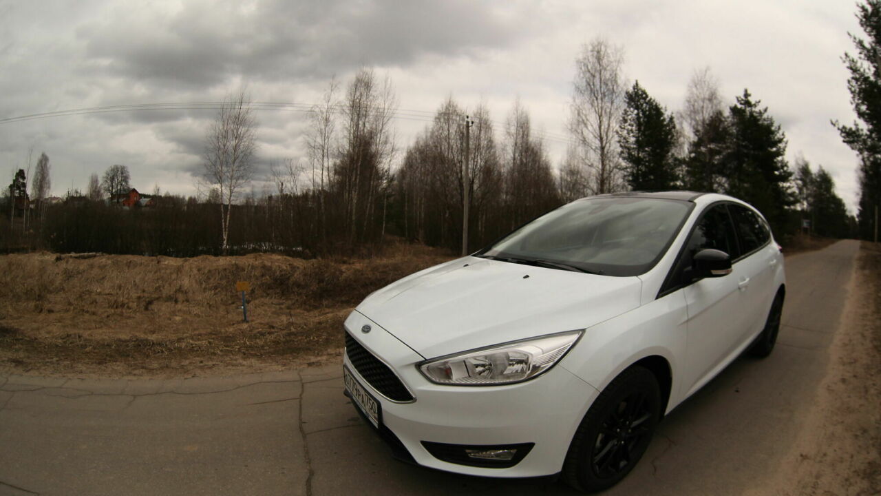 Тест-драйв Ford Focus White&Black: черно-белое настроение - АвтоВзгляд