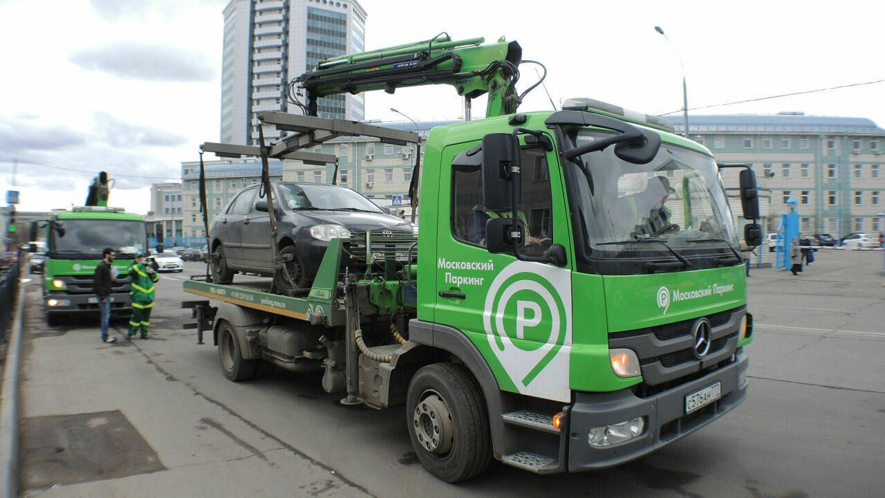 Владелец трети московских эвакуаторов обанкротился - АвтоВзгляд