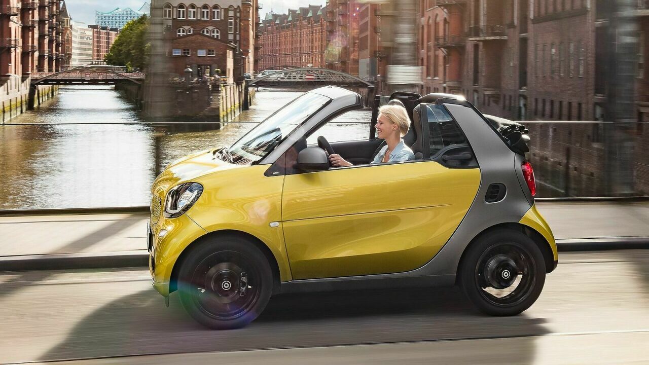 Cтартовали продажи Smart Fortwo Cabrio с «механикой» - АвтоВзгляд