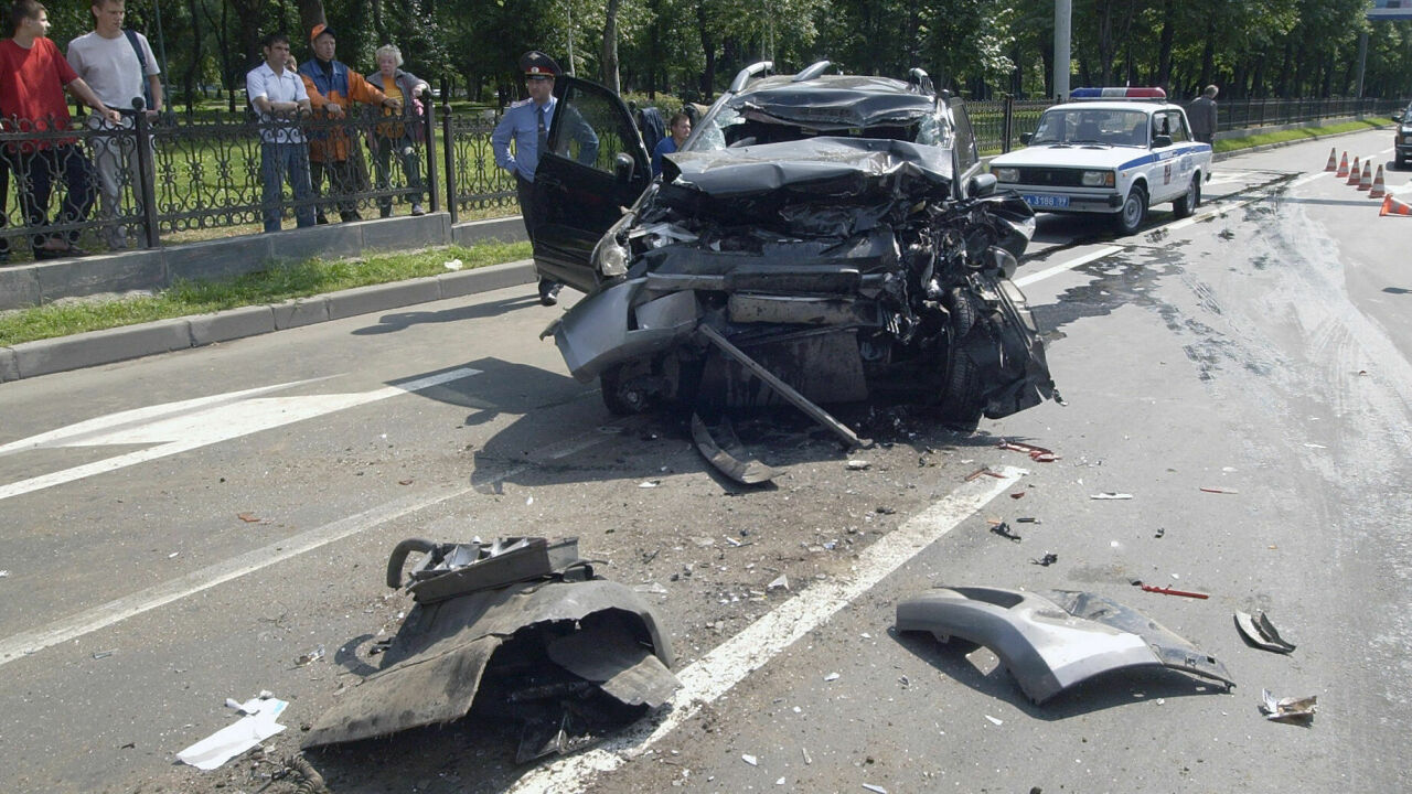 ГИБДД вычислила, на сколько увеличивает тормозной путь болтливая жена -  АвтоВзгляд