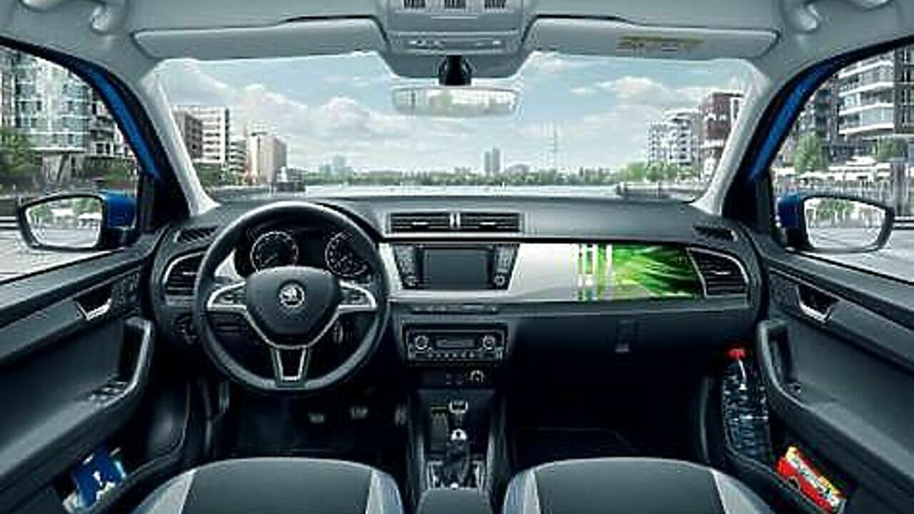 Новую Skoda Fabia можно украшать фотографиями - АвтоВзгляд