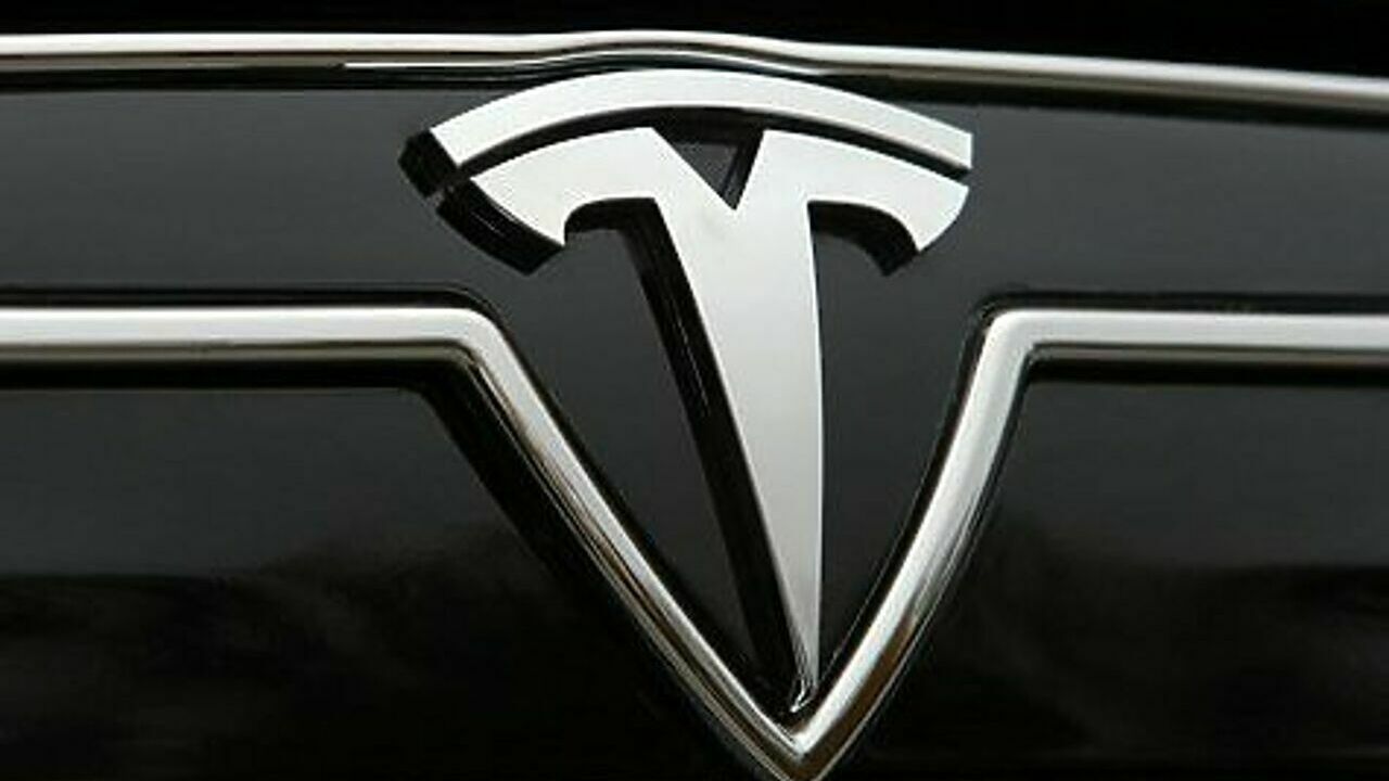 Tesla» заправляется быстрее обычных автомобилей - АвтоВзгляд