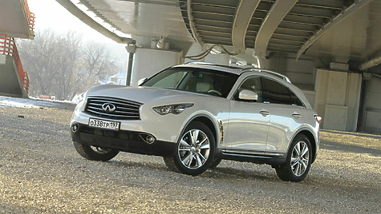 Infiniti FX30d: кроссовер не для наших широт - АвтоВзгляд