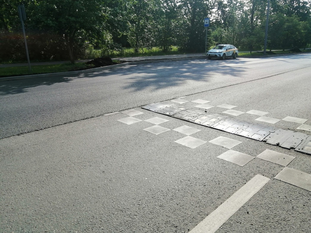 Можно ли обгонять «по встречке» по новому асфальту без нанесенной разметки  - АвтоВзгляд