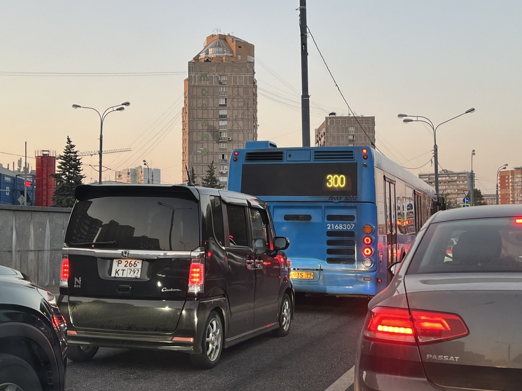 Почему россияне бросились скупать настоящие японские автомобили - АвтоВзгляд