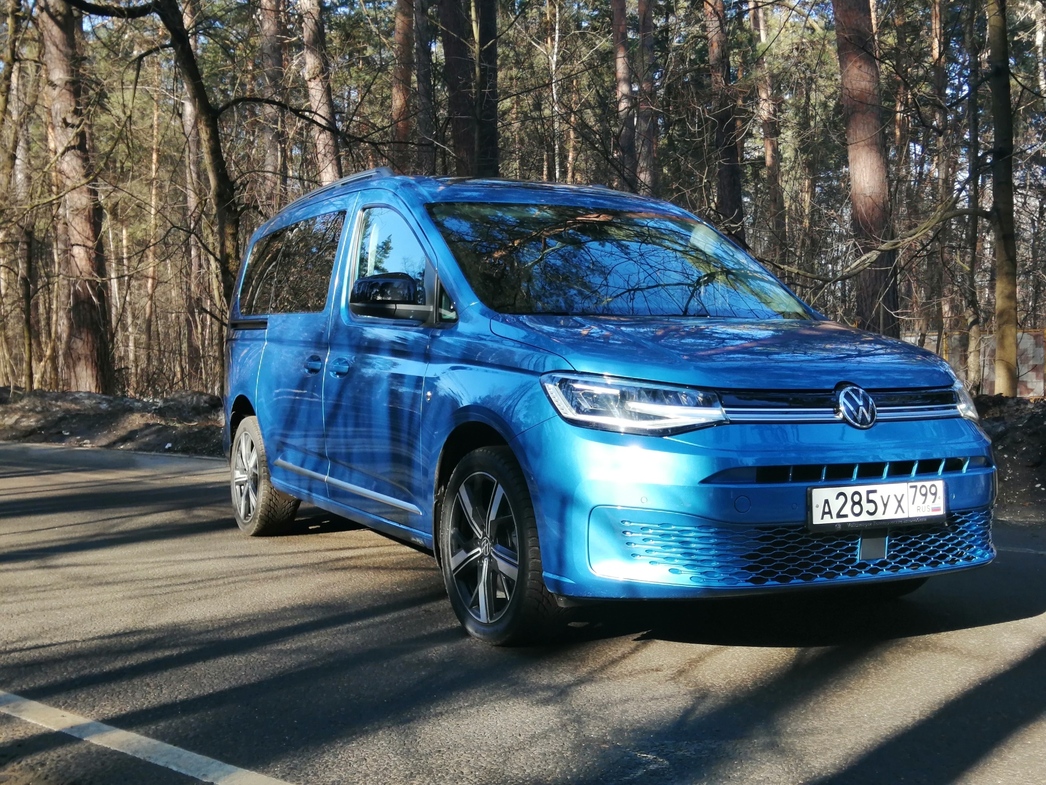 Под острым каблуком: тест-драйв нового Volkswagen Caddy Maxi - АвтоВзгляд