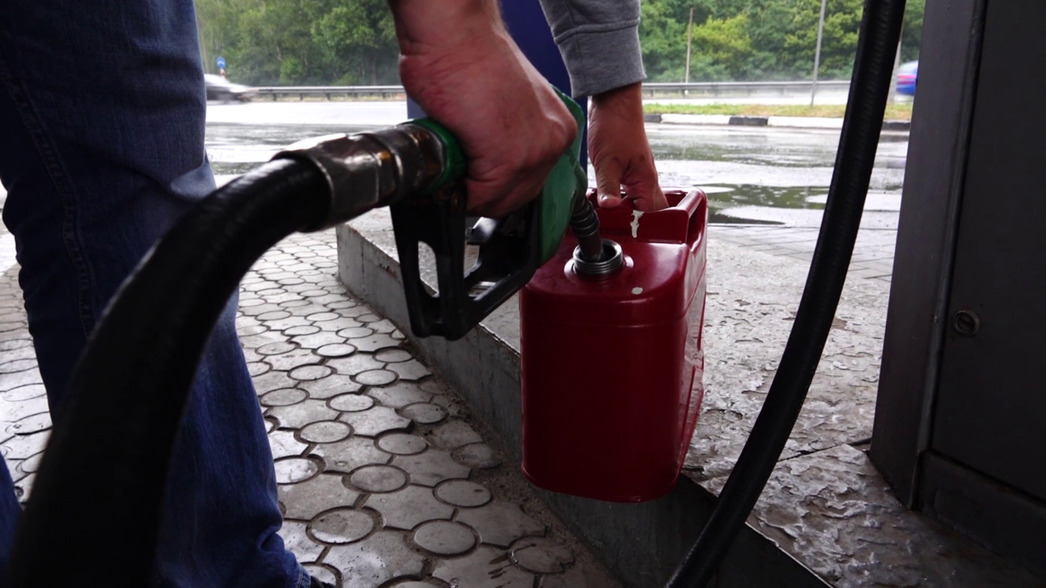 Как хранить бензин: сколько можно хранить бензин в канистре, в пластиковой бутылке | АЗС Комплект