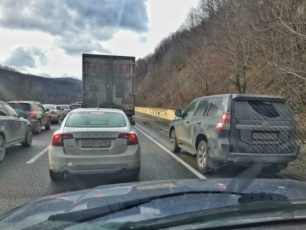 Признают ли виновником ДТП водителя, перекрывавшего проезд «обочечнику» -  АвтоВзгляд