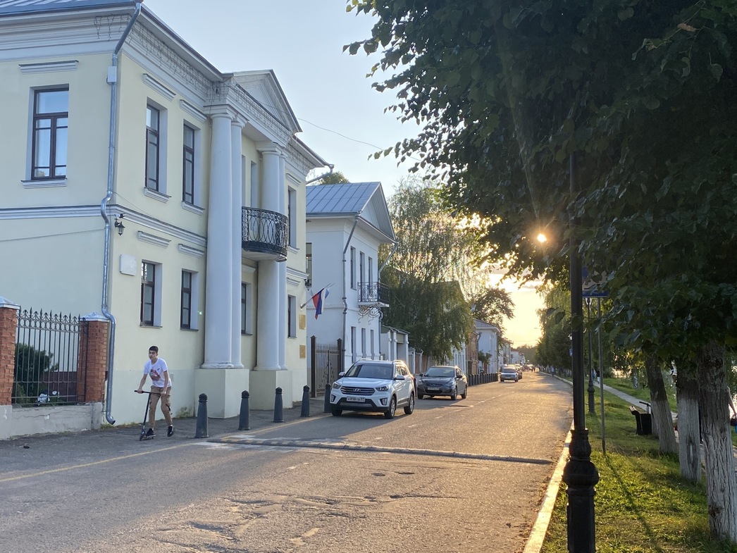 Дорогое неудовольствие: зачем ехать в Плёс на автомобиле - АвтоВзгляд