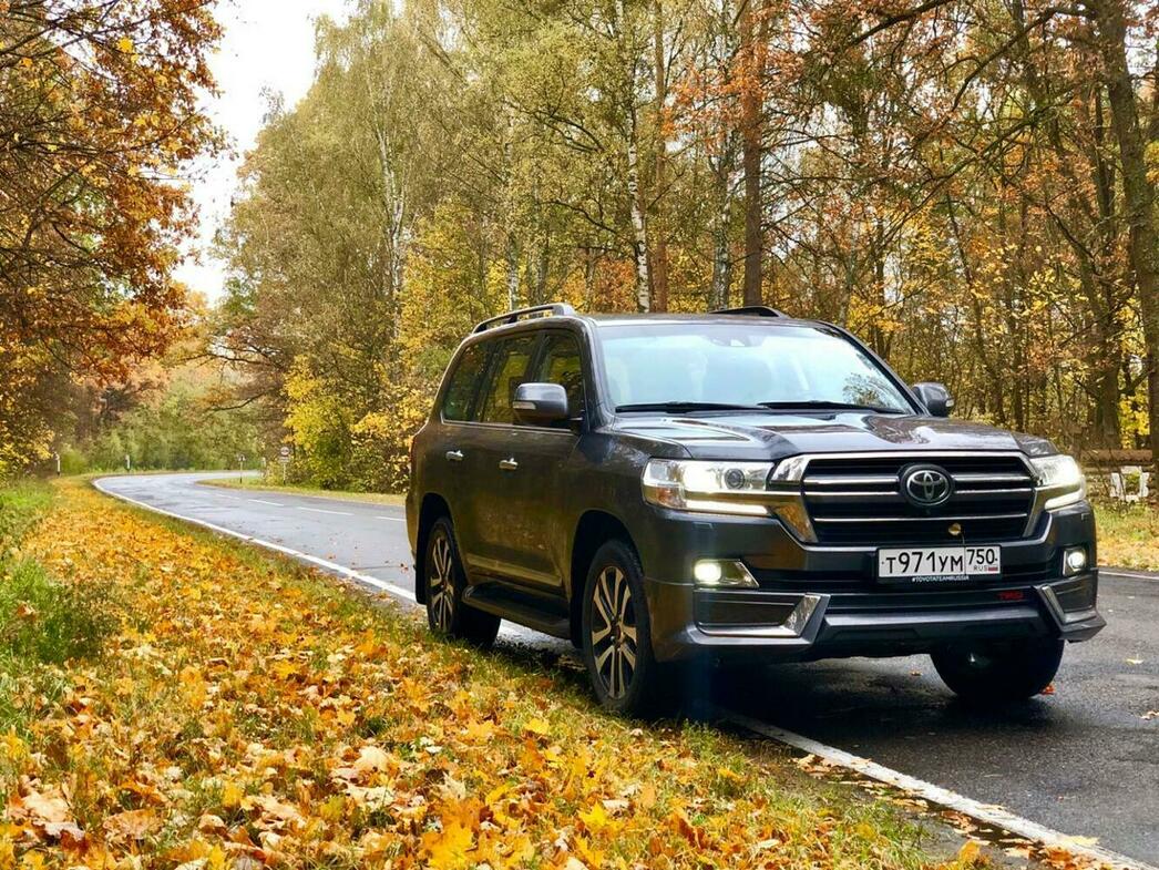 Имидж в особо крупном размере: тест-драйв Toyota Land Cruiser 200 TRD -  АвтоВзгляд