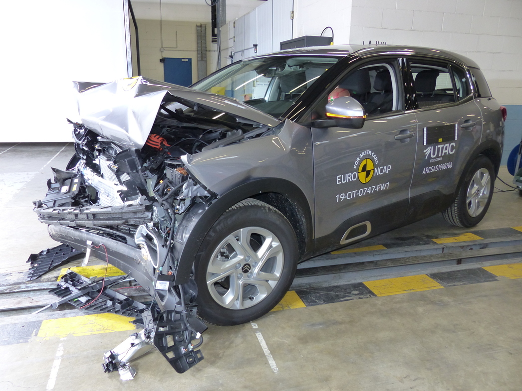 EuroNCAP разбил новые Citroёn C5 Aircross и Range Rover Evoque - АвтоВзгляд