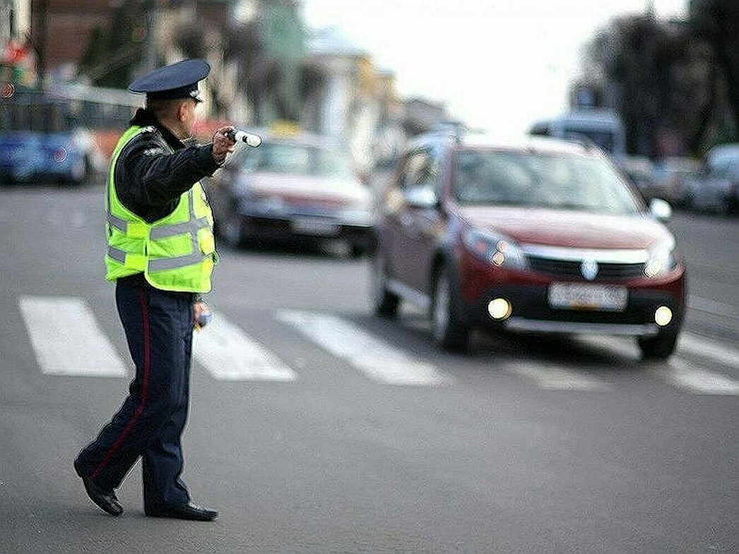 Может ли участковый забрать вашу машину для служебного пользования -  АвтоВзгляд