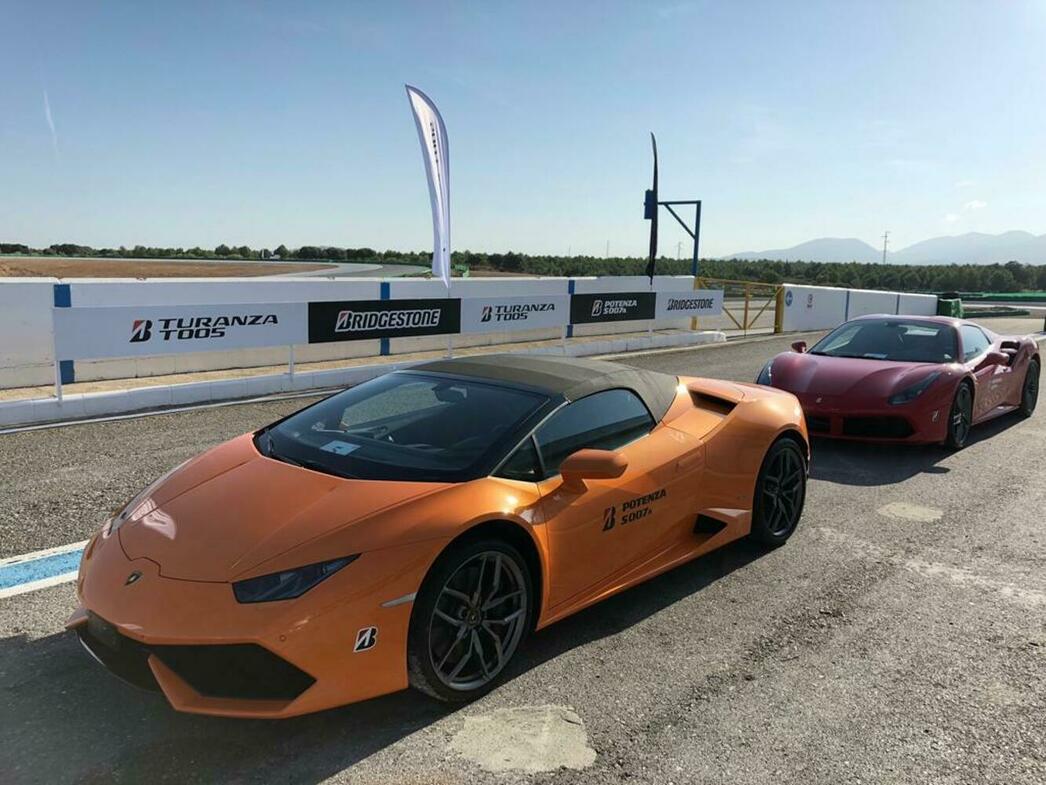 Супер-тест Ferrari 488 vs Lamborghini Huracan: горячие головы - АвтоВзгляд