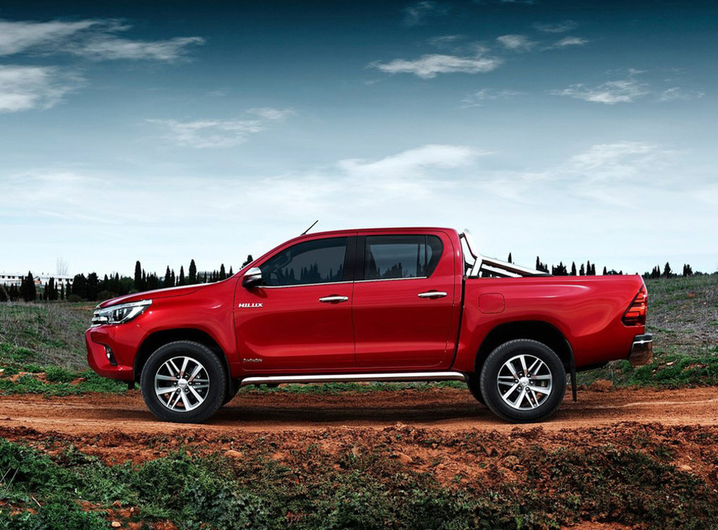 Toyota Hilux: по следам «Крокодила» Данди - АвтоВзгляд