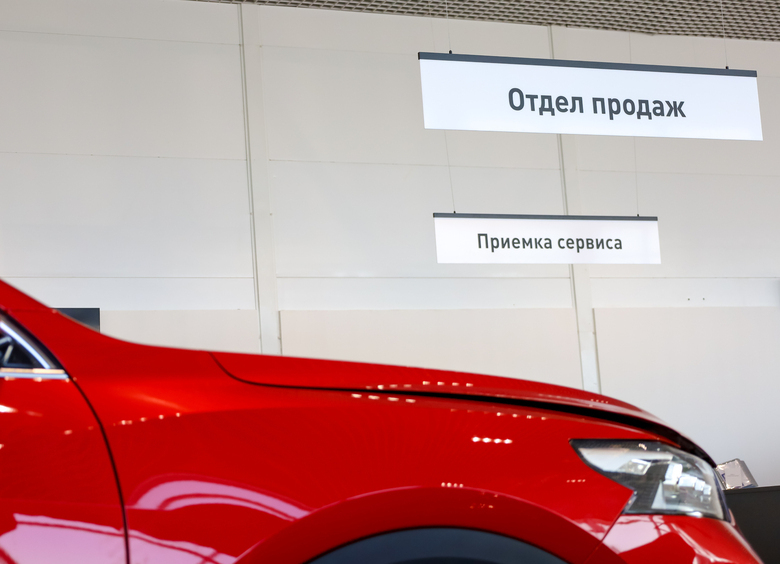 Изображение Обнищали: российские водители перестали покупать кроссоверы