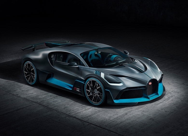 Всего-то 850 млн. рублей: в России продают 1500-сильный Bugatti Divo