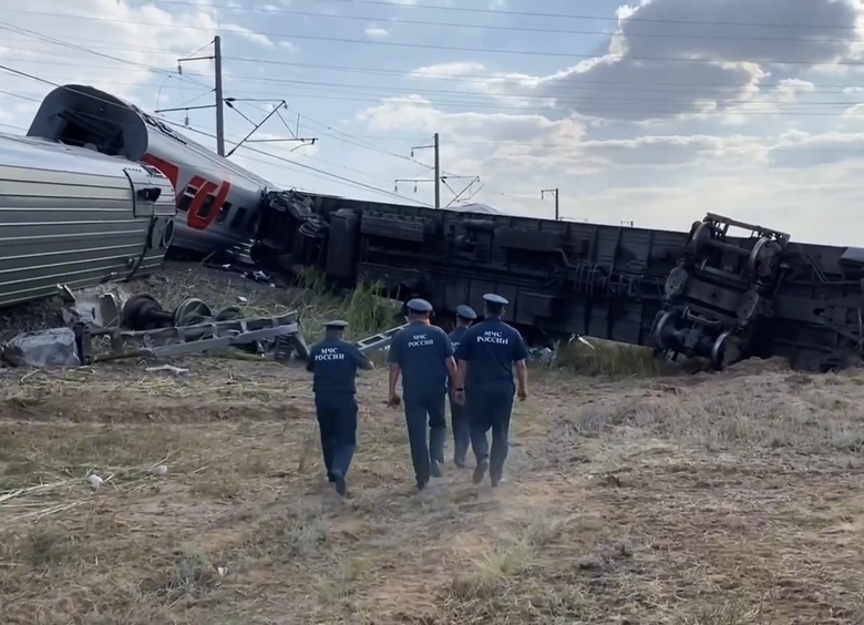 КамАЗ против поезда под Волгоградом: почему в самом деле произошло страшное ДТП